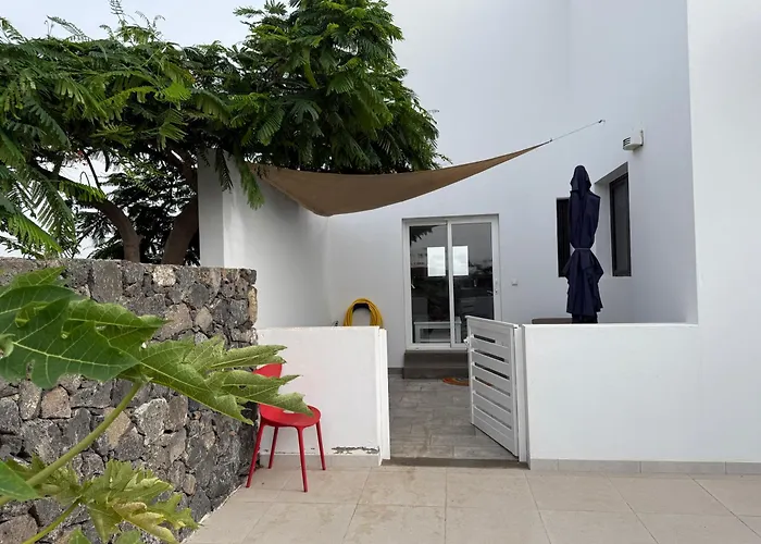 Seño Donato Lomo La Santa Сasa de vacaciones Tinajo